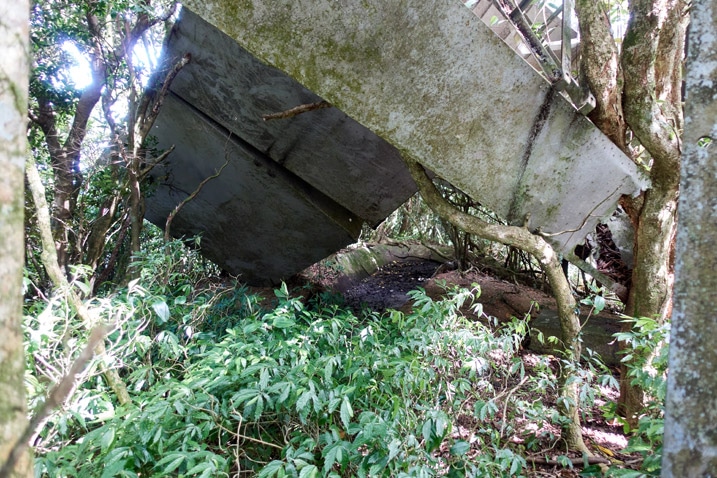 Remains of a Passive radio repeater on the ground